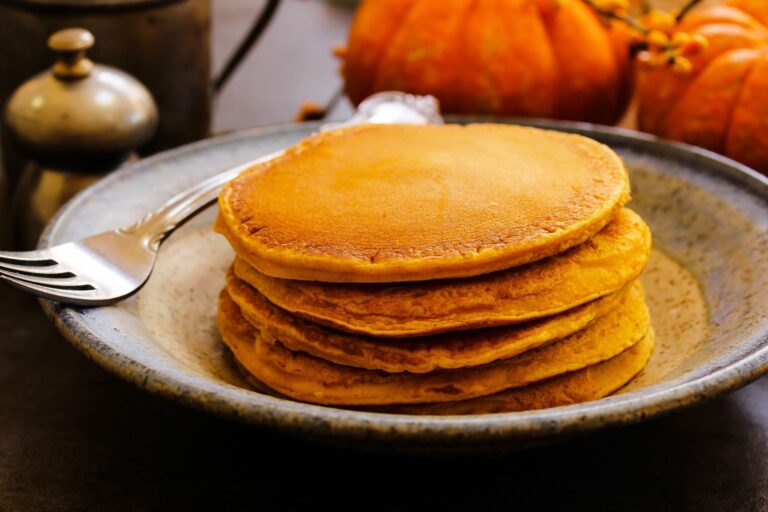 Torretta di pancakes alla zucca
